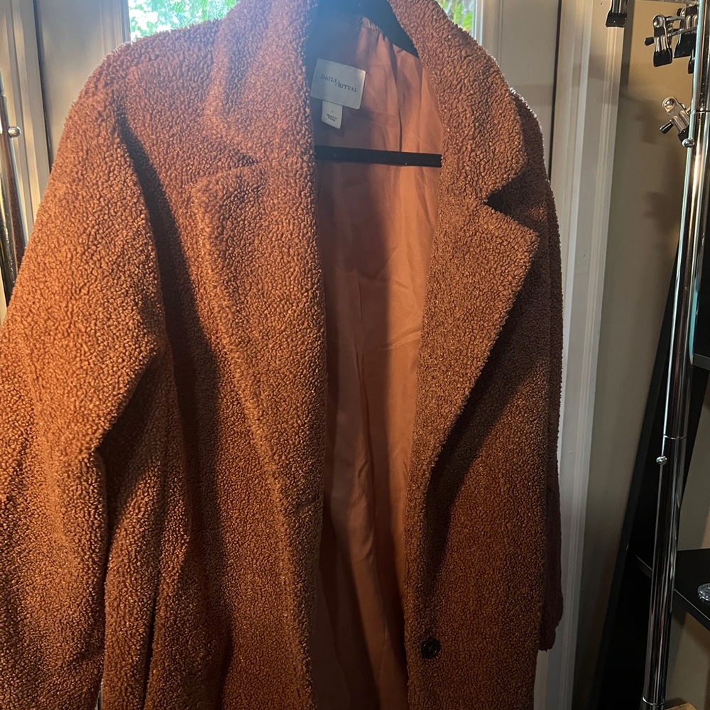 Pink fleece coat - Picture 3 of 5